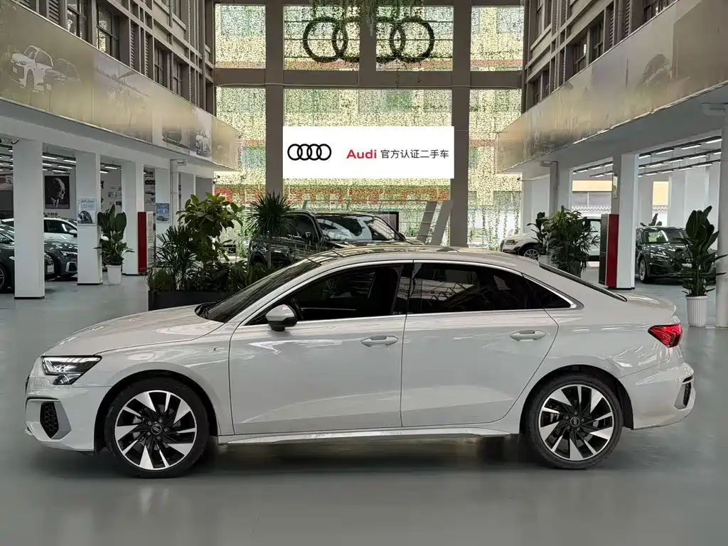 Audi A3 — фото 3