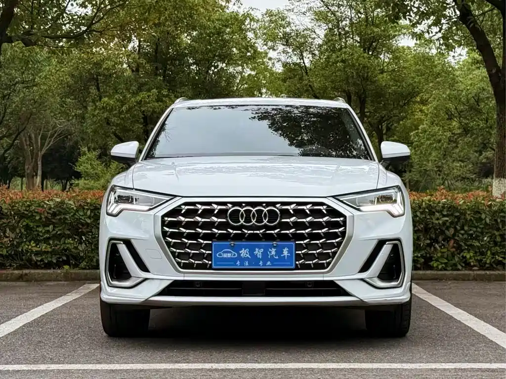 Audi Q3 — фото 2