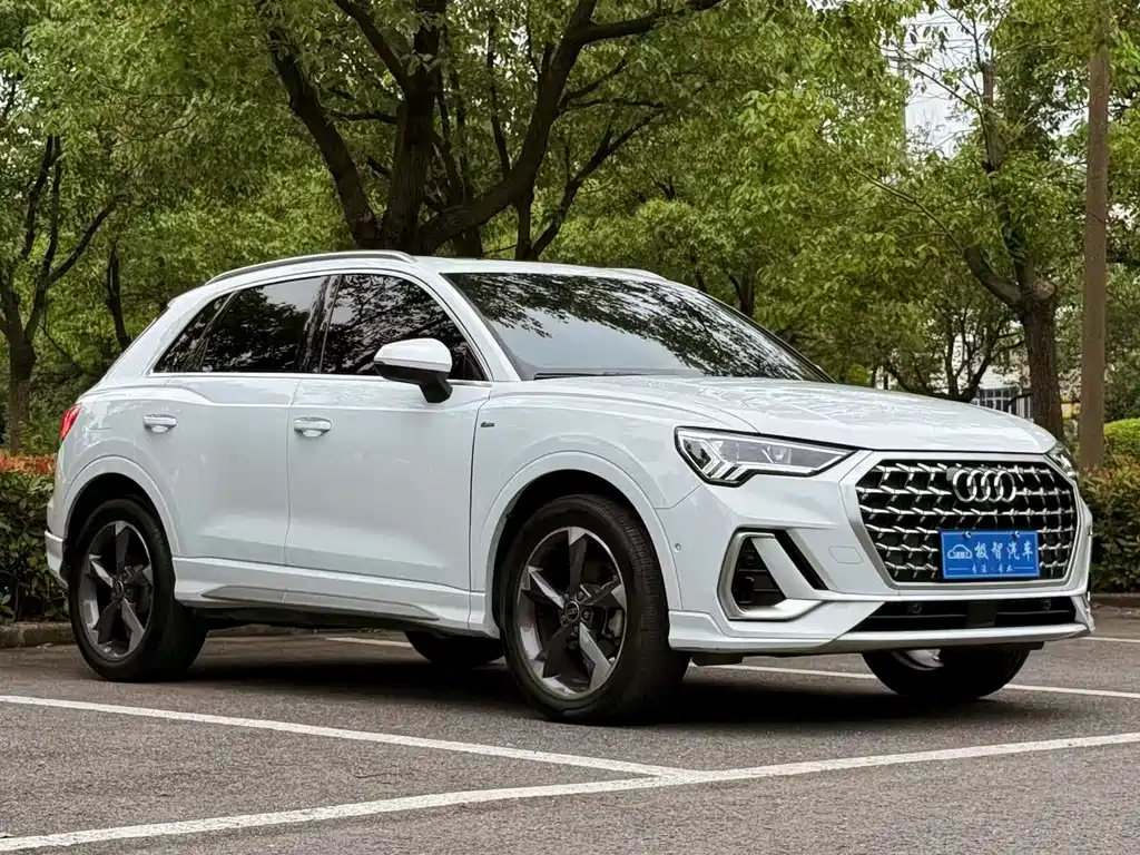 Audi Q3 — фото 3