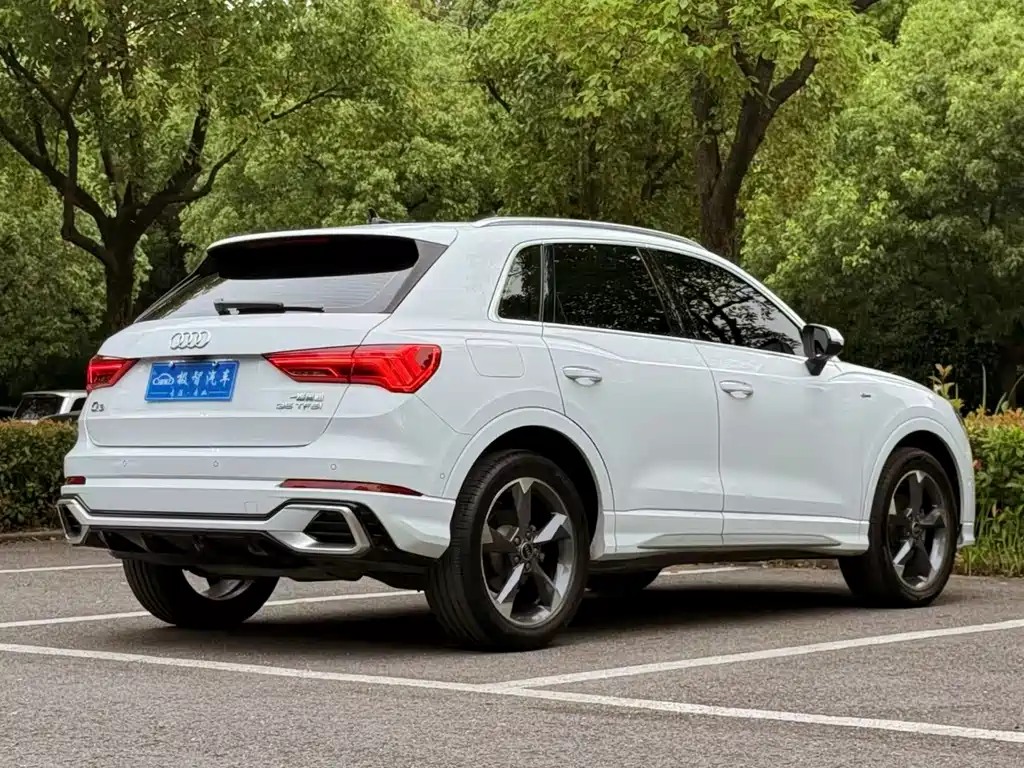 Audi Q3 — фото 5