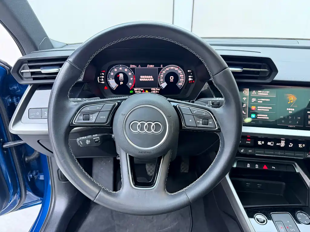 Audi A3 — фото 11