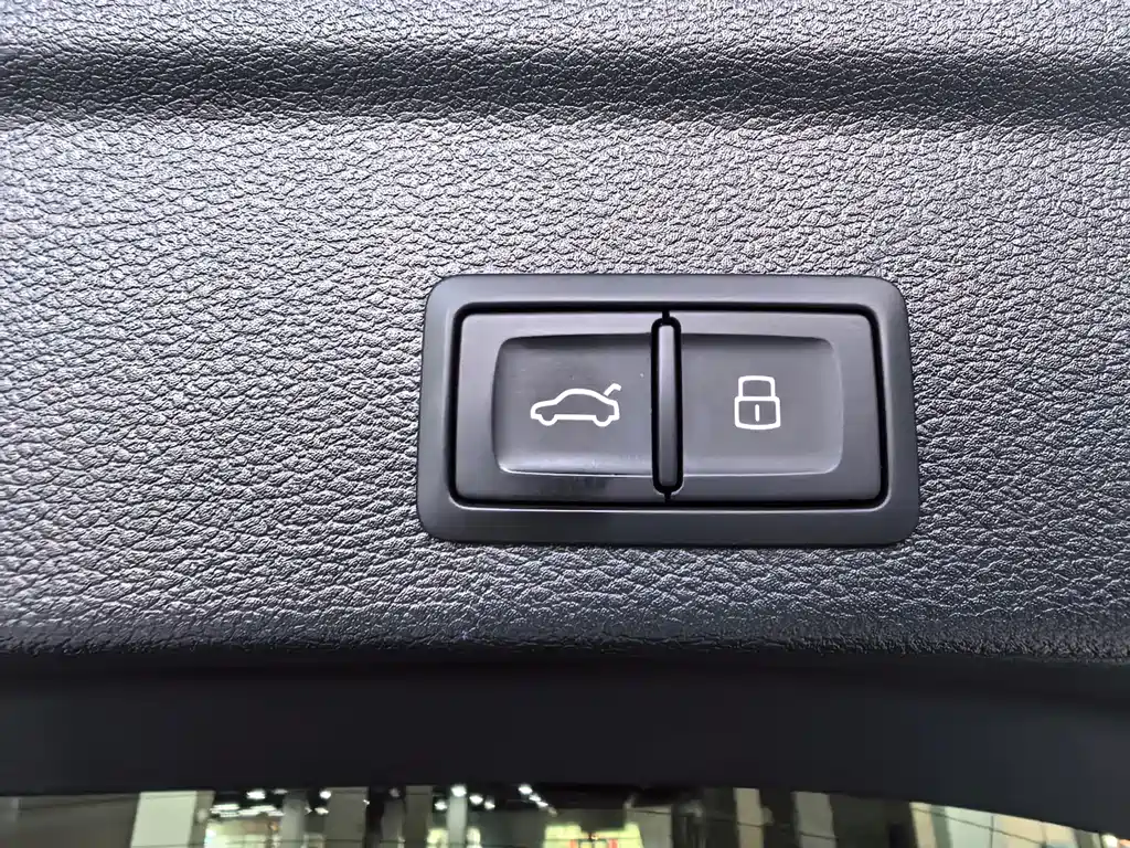 Audi Q3 Sportback — фото 22