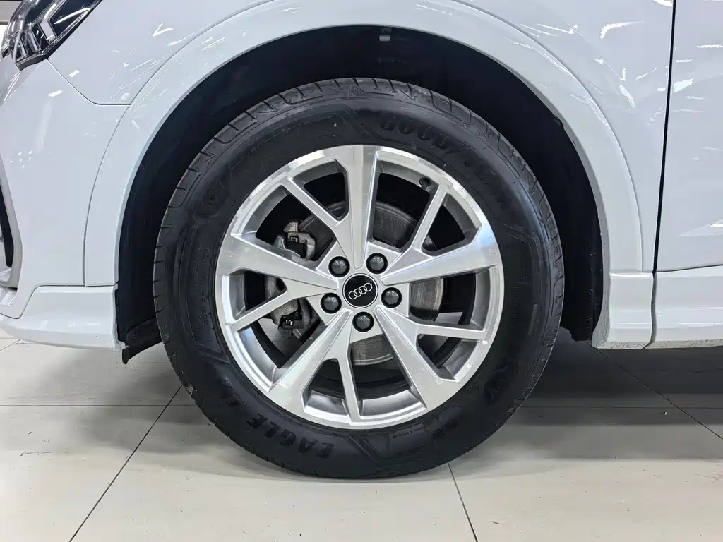 Audi Q3 Sportback — фото 6