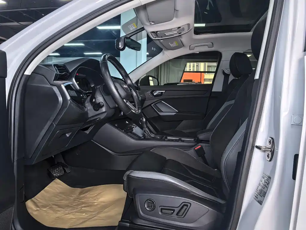 Audi Q3 Sportback — фото 9