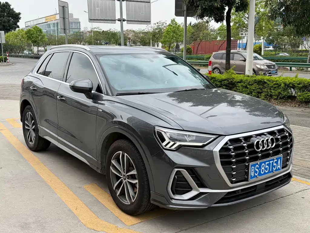 Audi Q3 — фото 3
