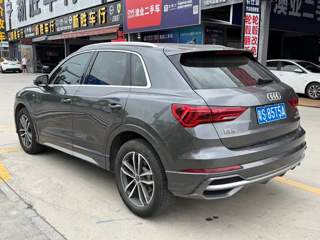 Audi Q3 — фото 4