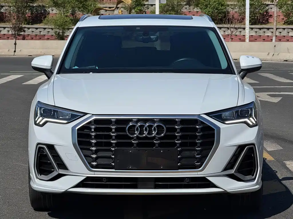 Audi Q3 — фото 2