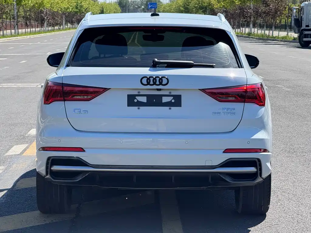 Audi Q3 — фото 5