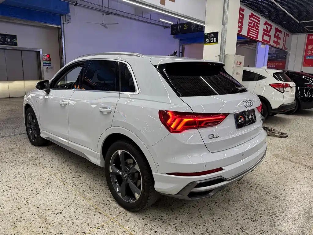 Audi Q3 — фото 4