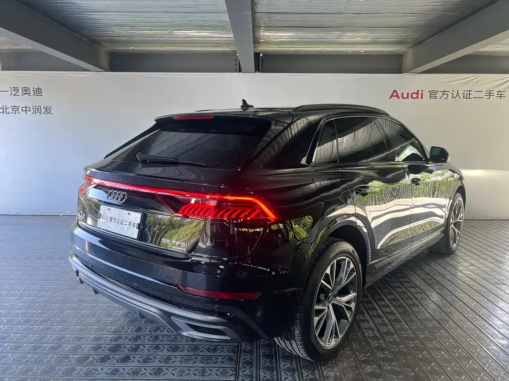 Audi Q8 — фото 5