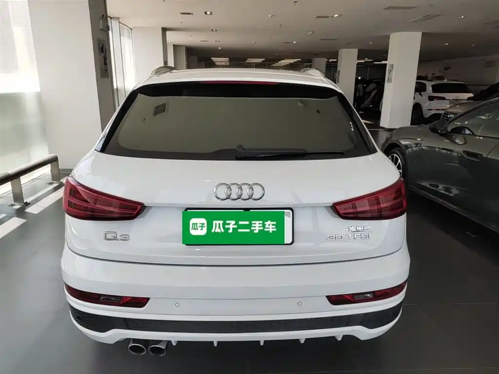 Audi Q3 — фото 10