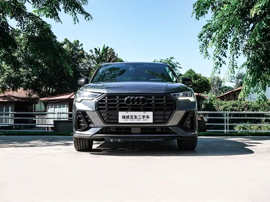 Audi Q3 — фото 2