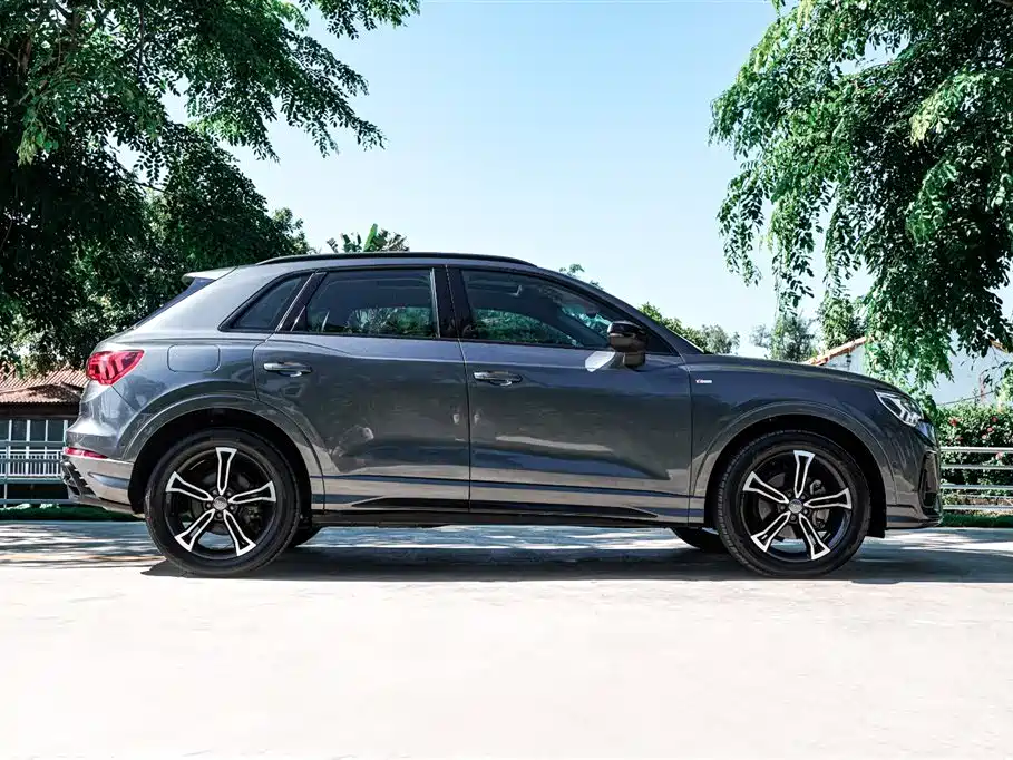 Audi Q3 — фото 5