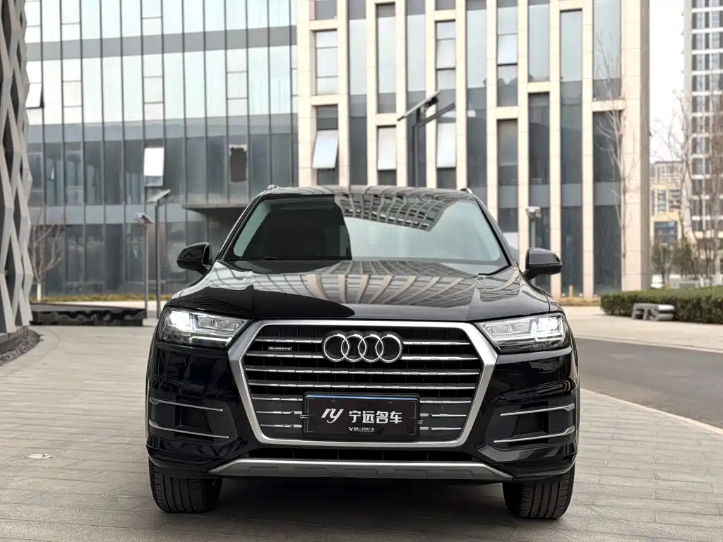 Audi Q7 — фото 2