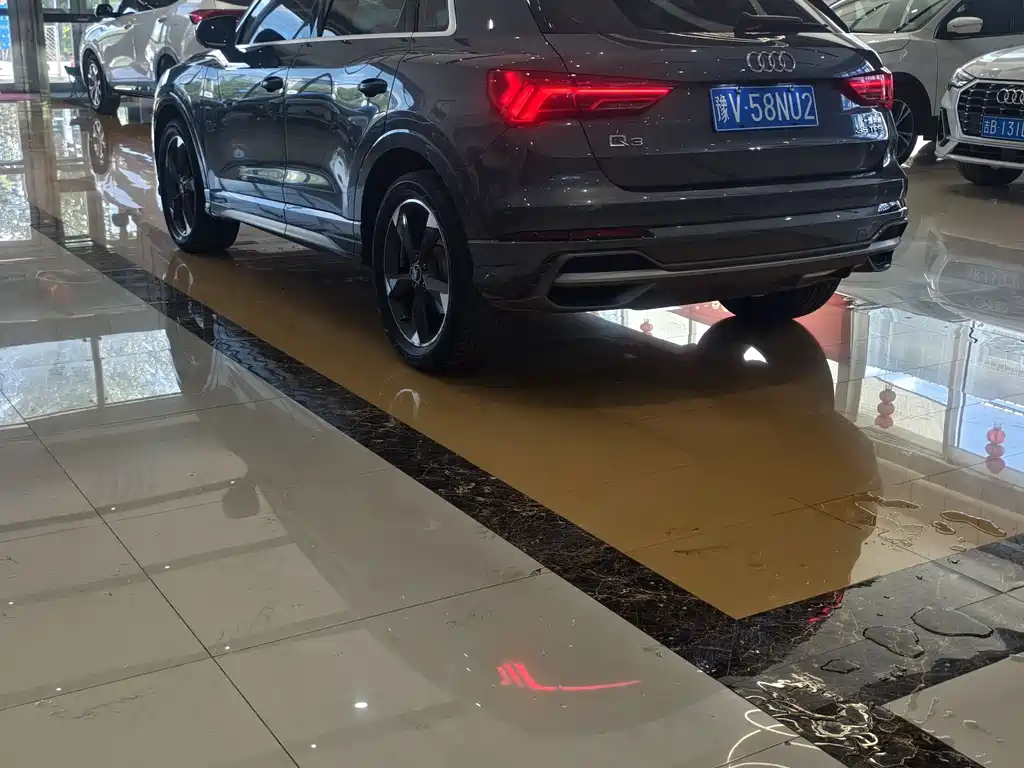 Audi Q3 — фото 5
