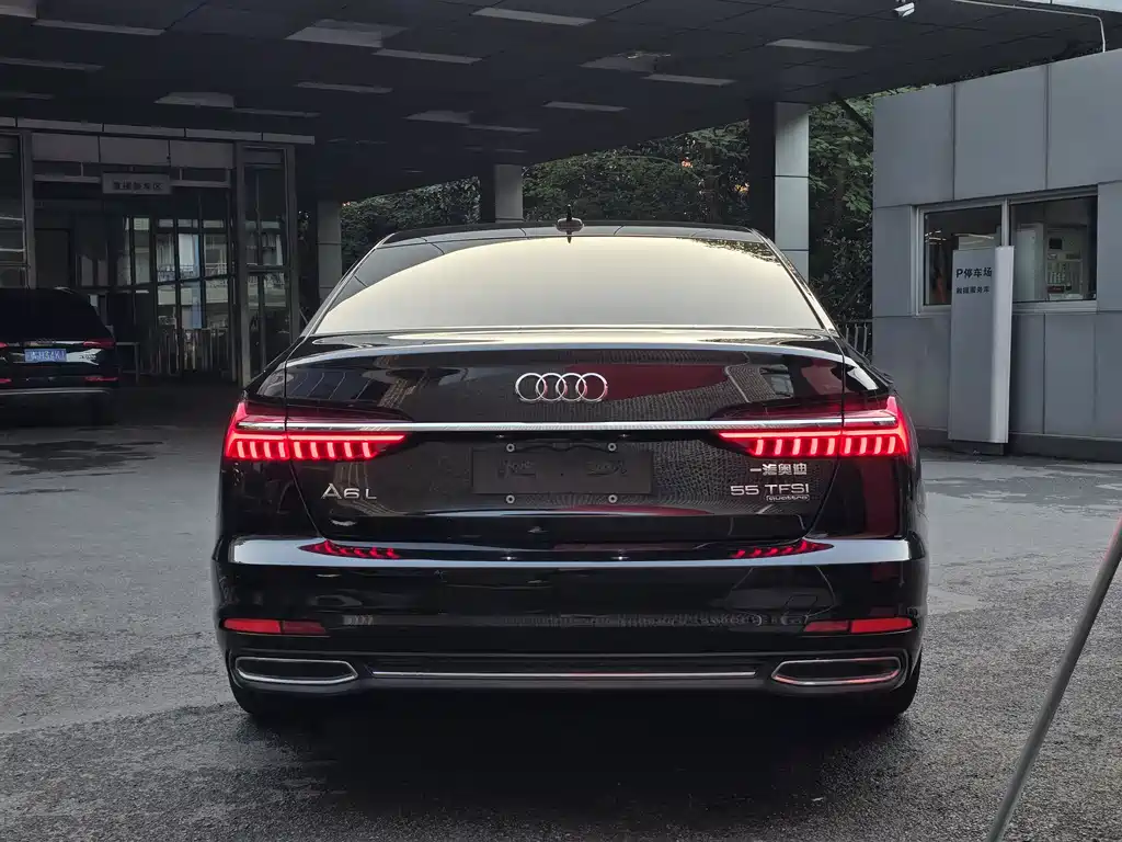 Audi A6L — фото 6