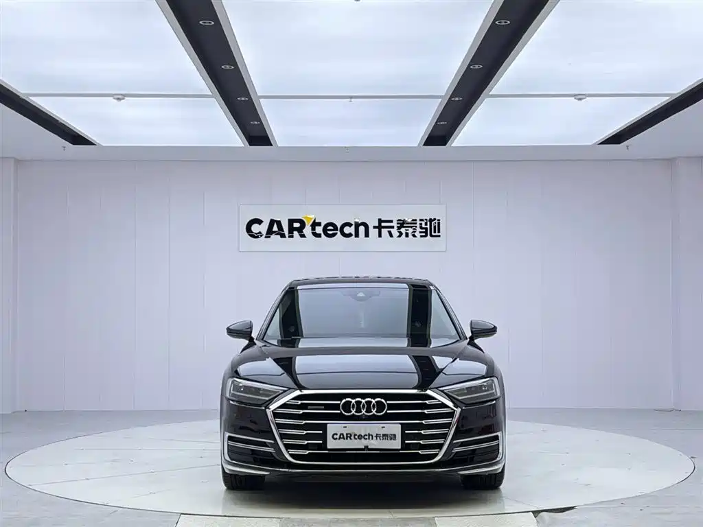 Audi A8 — фото 8