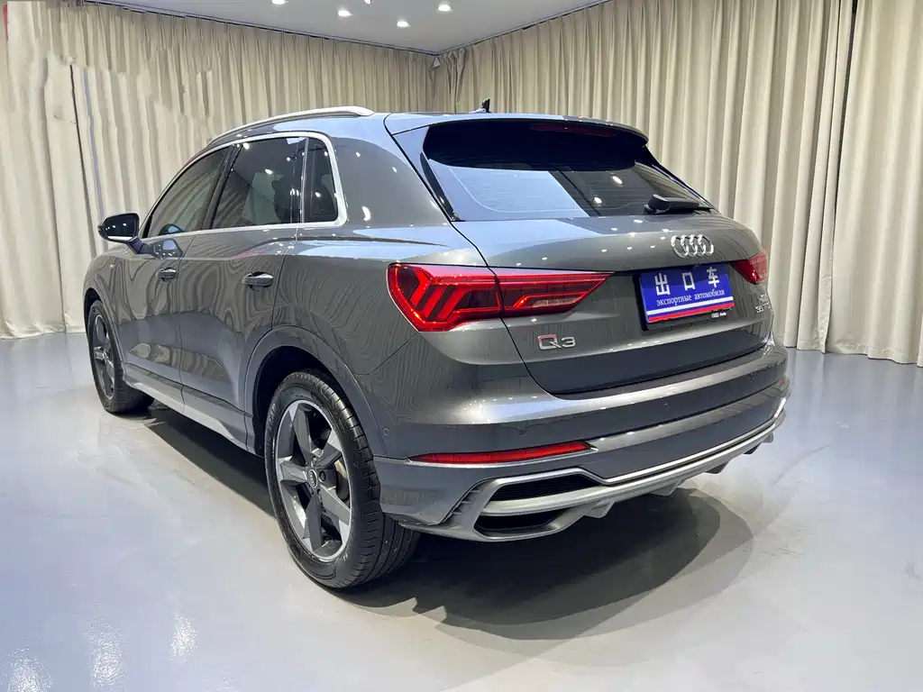 Audi Q3 — фото 4