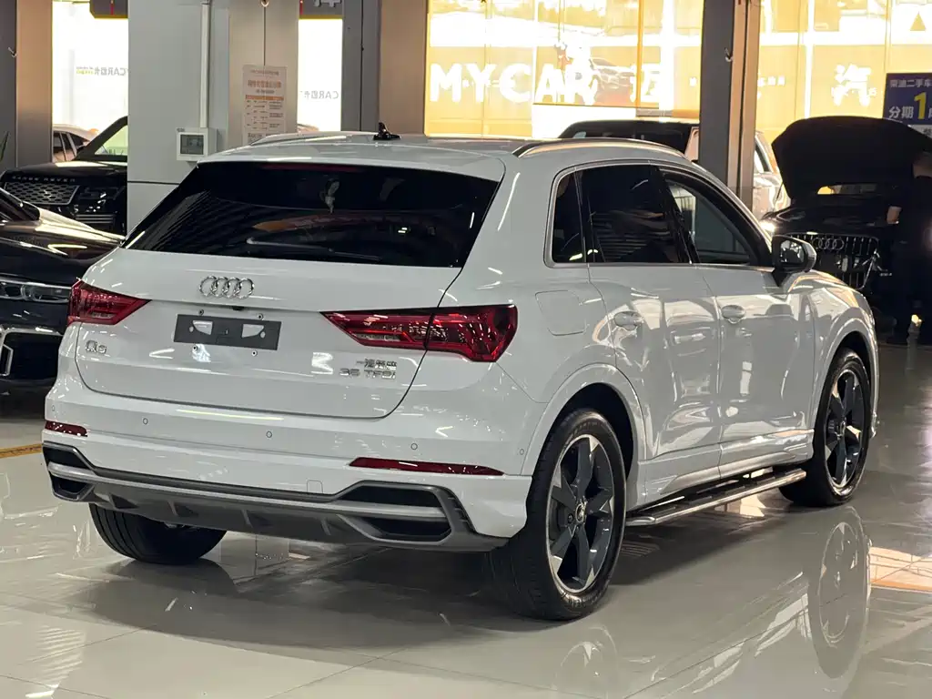 Audi Q3 — фото 8