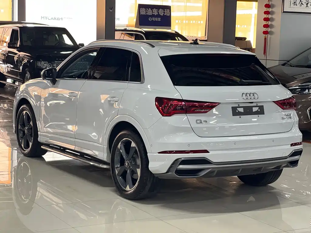 Audi Q3 — фото 10