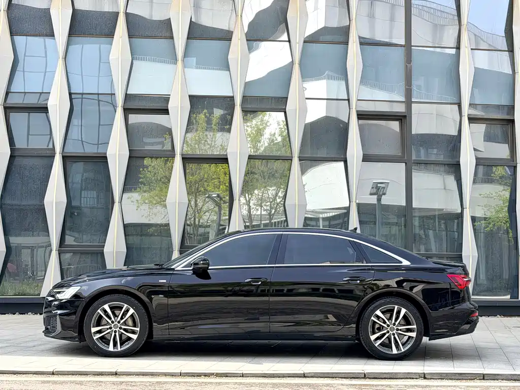 Audi A6L — фото 3