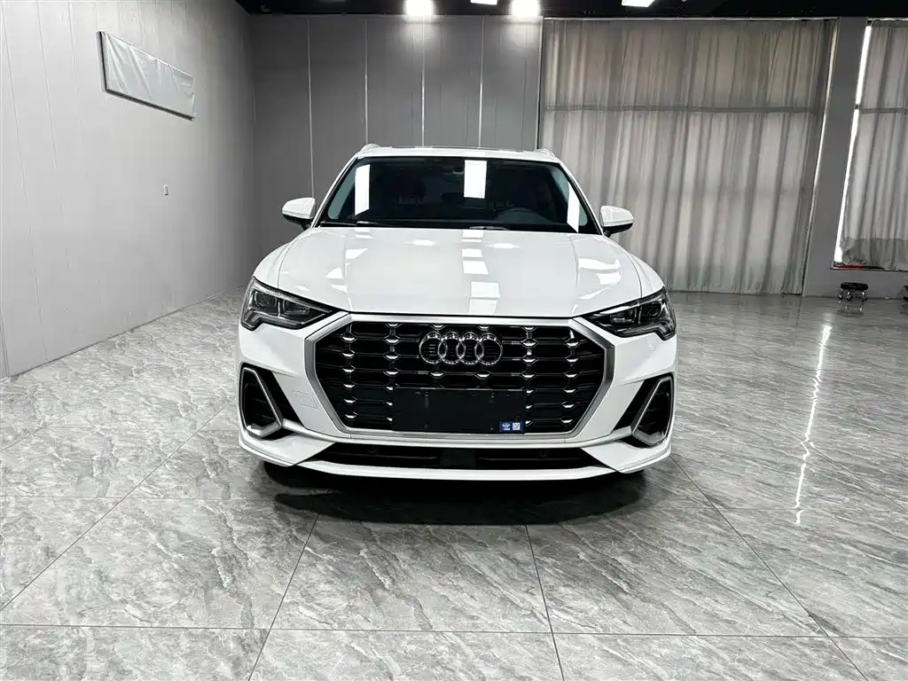 Audi Q3 — фото 2