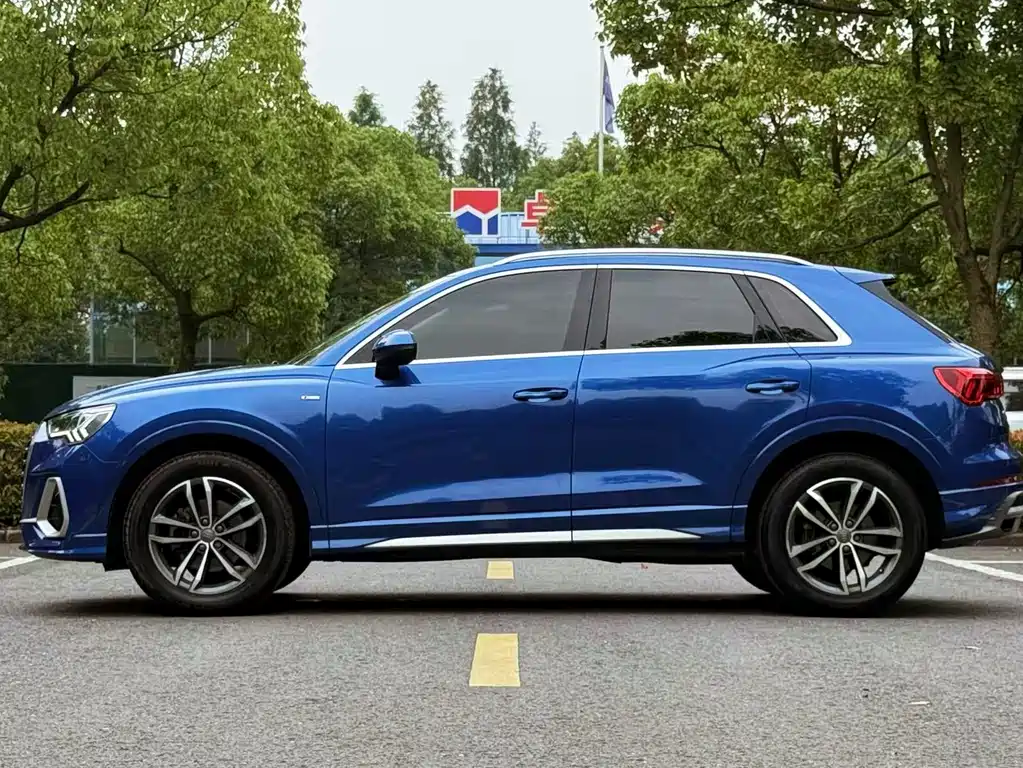 Audi Q3 — фото 7