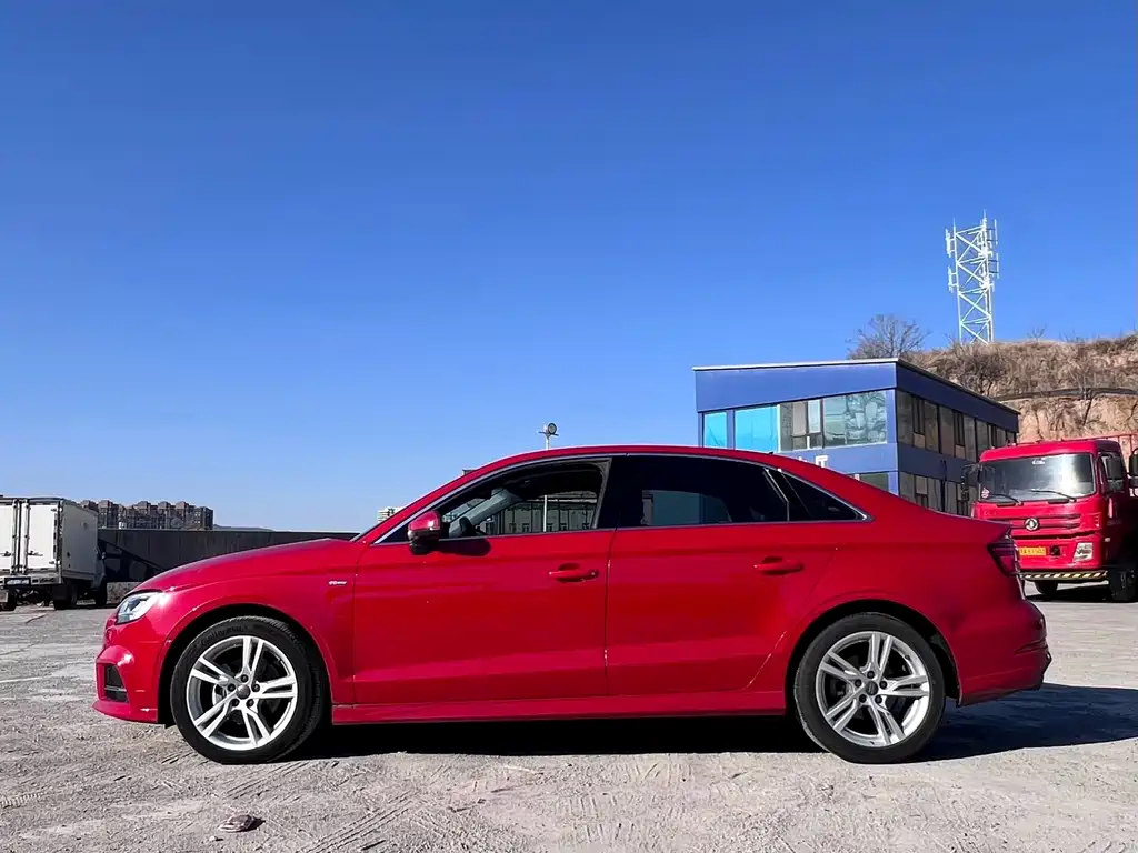 Audi A3 — фото 7