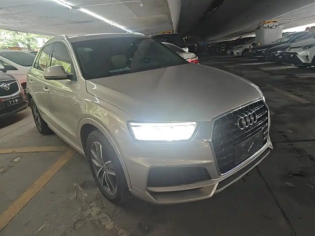 Audi Q3 — фото 4