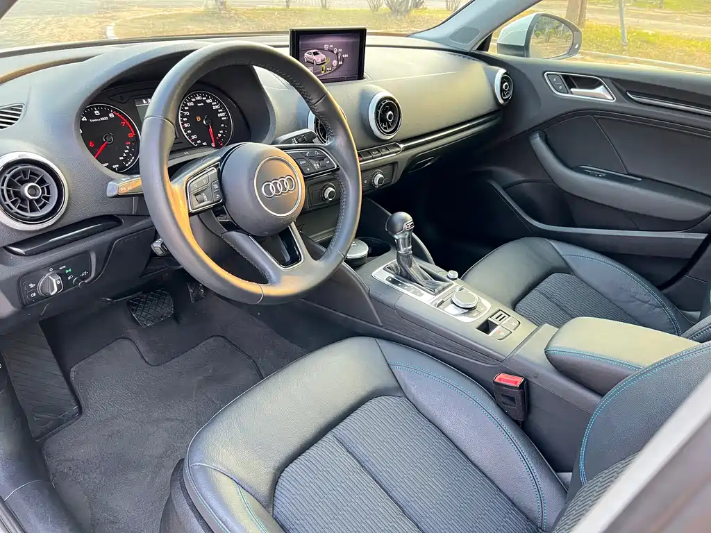 Audi A3 — фото 14