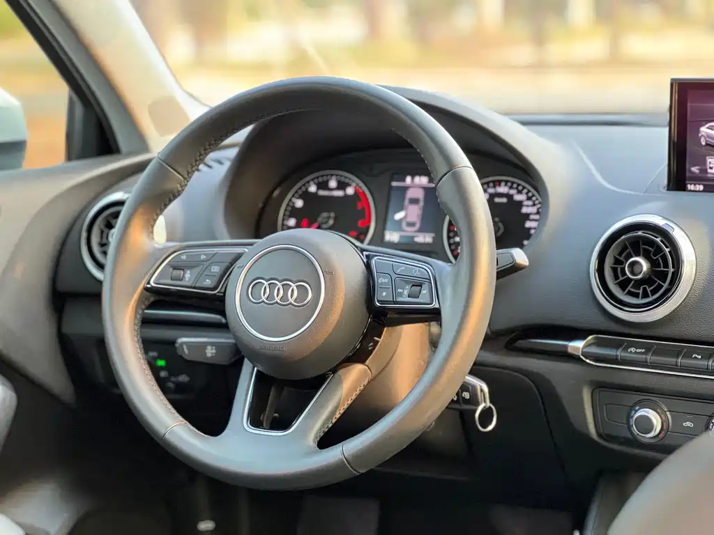 Audi A3 — фото 21