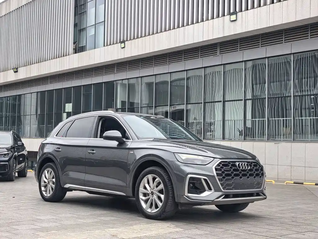 Audi Q5L — фото 3
