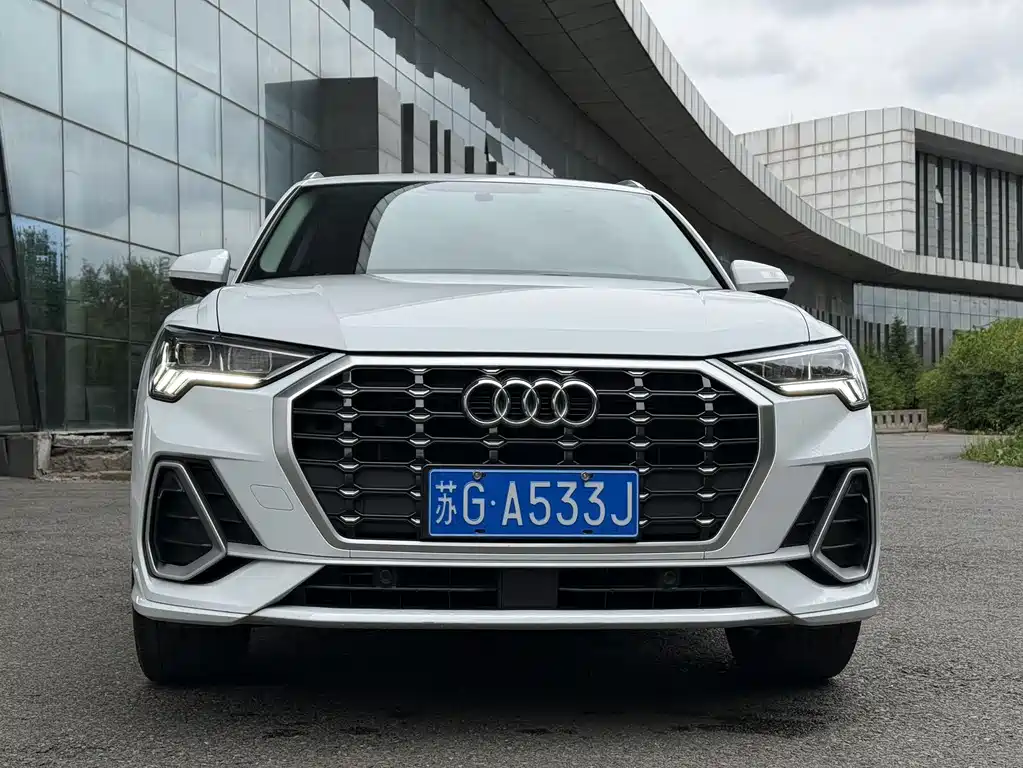 Audi Q3 — фото 2