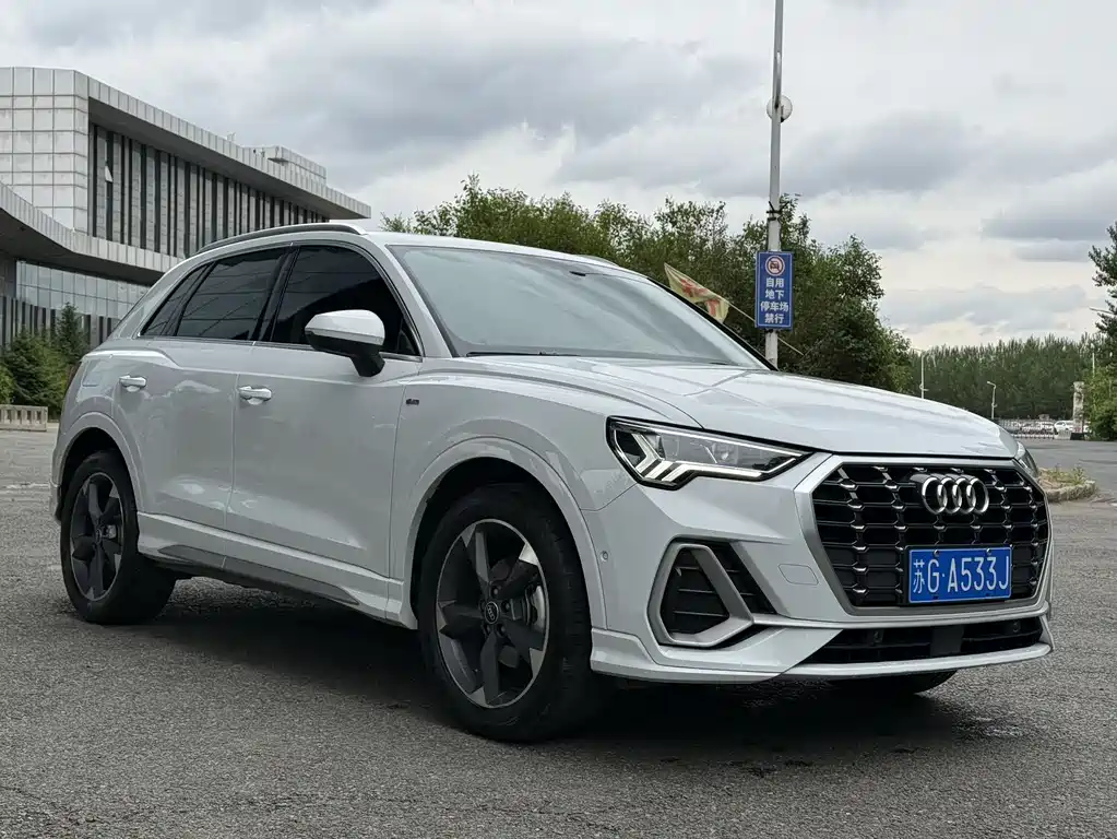 Audi Q3 — фото 3