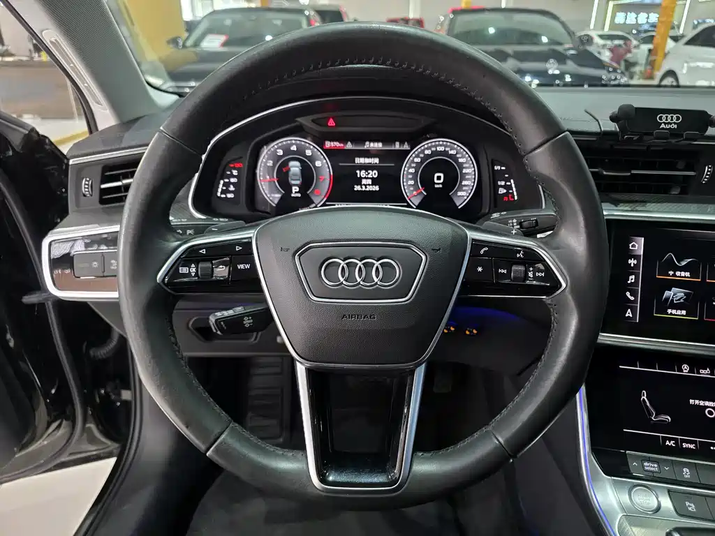 Audi A6L — фото 7