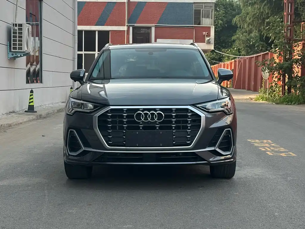 Audi Q3 — фото 2