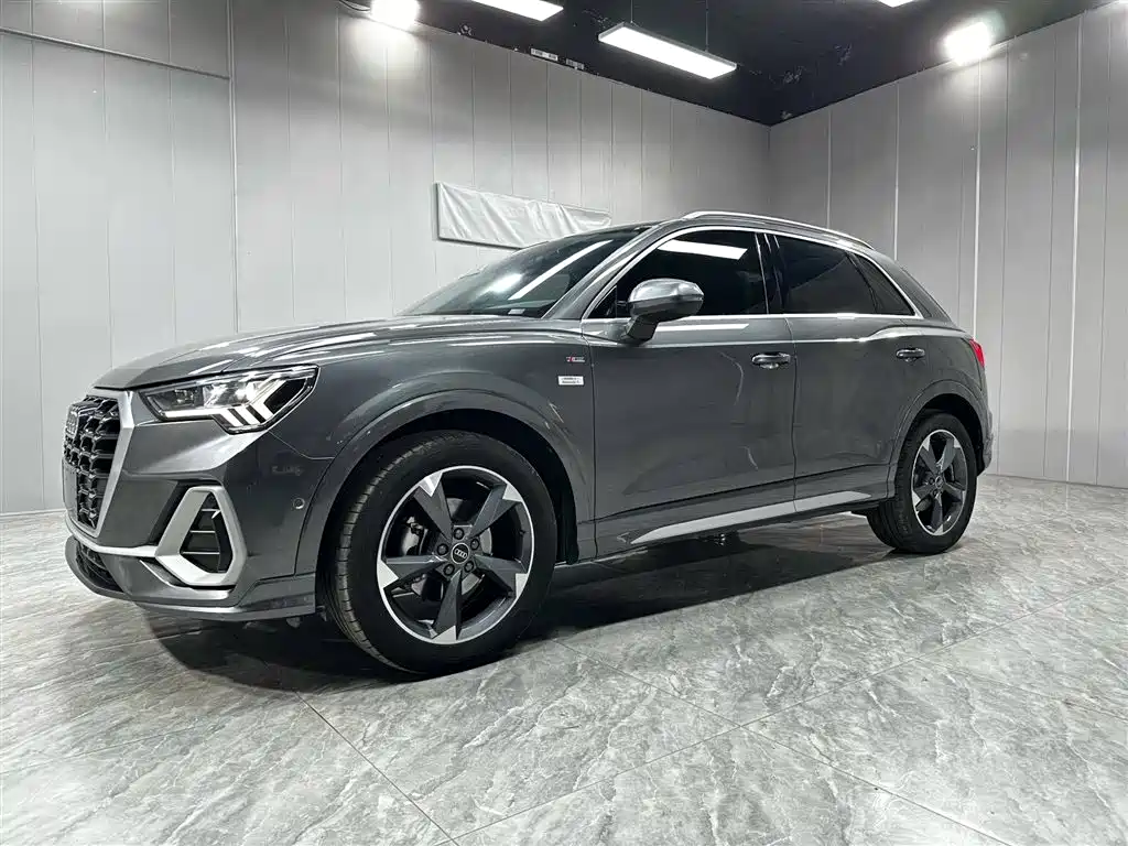 Audi Q3 — фото 7