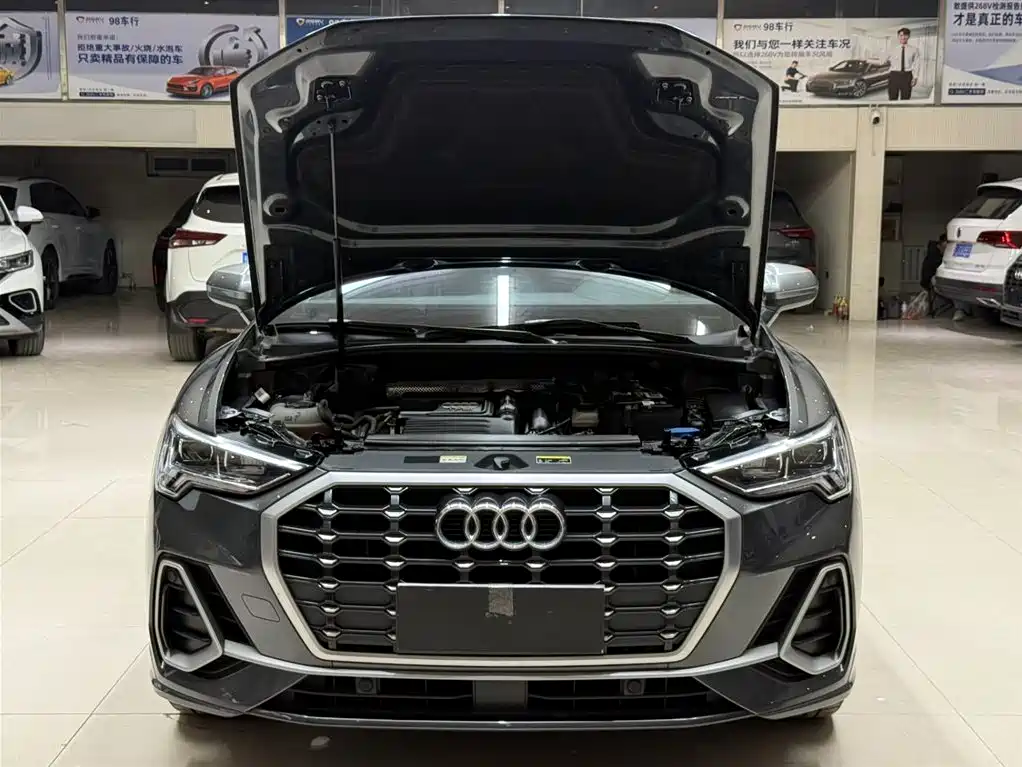 Audi Q3 — фото 7