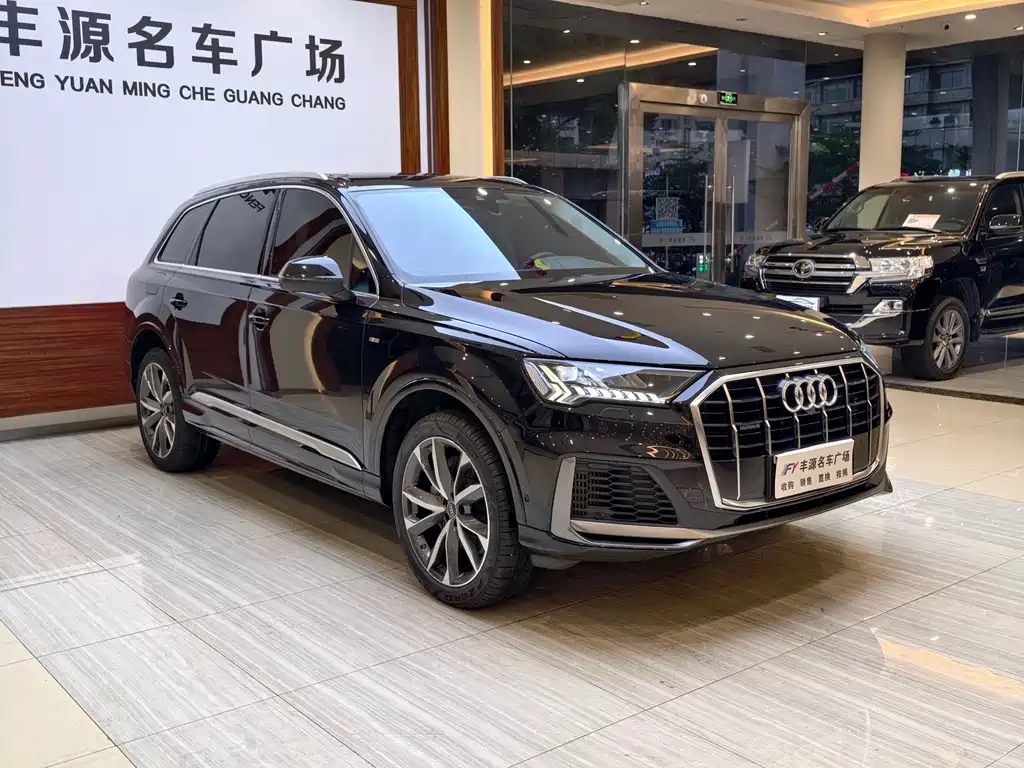 Audi Q7 — фото 3