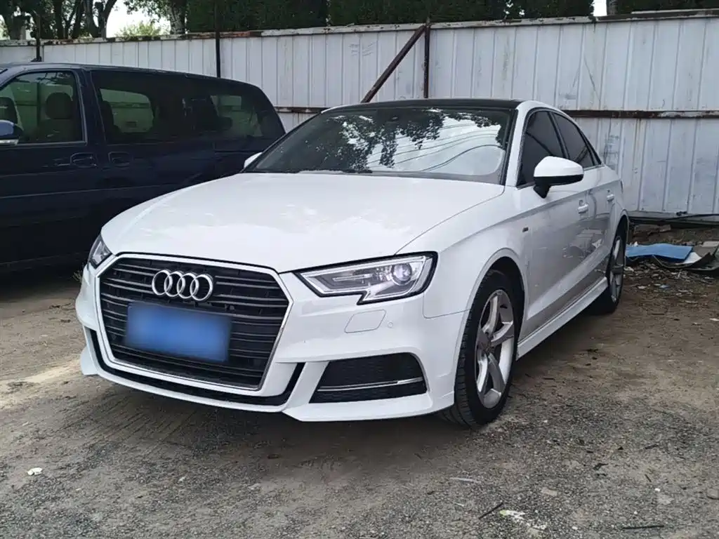 Audi A3 — фото 2