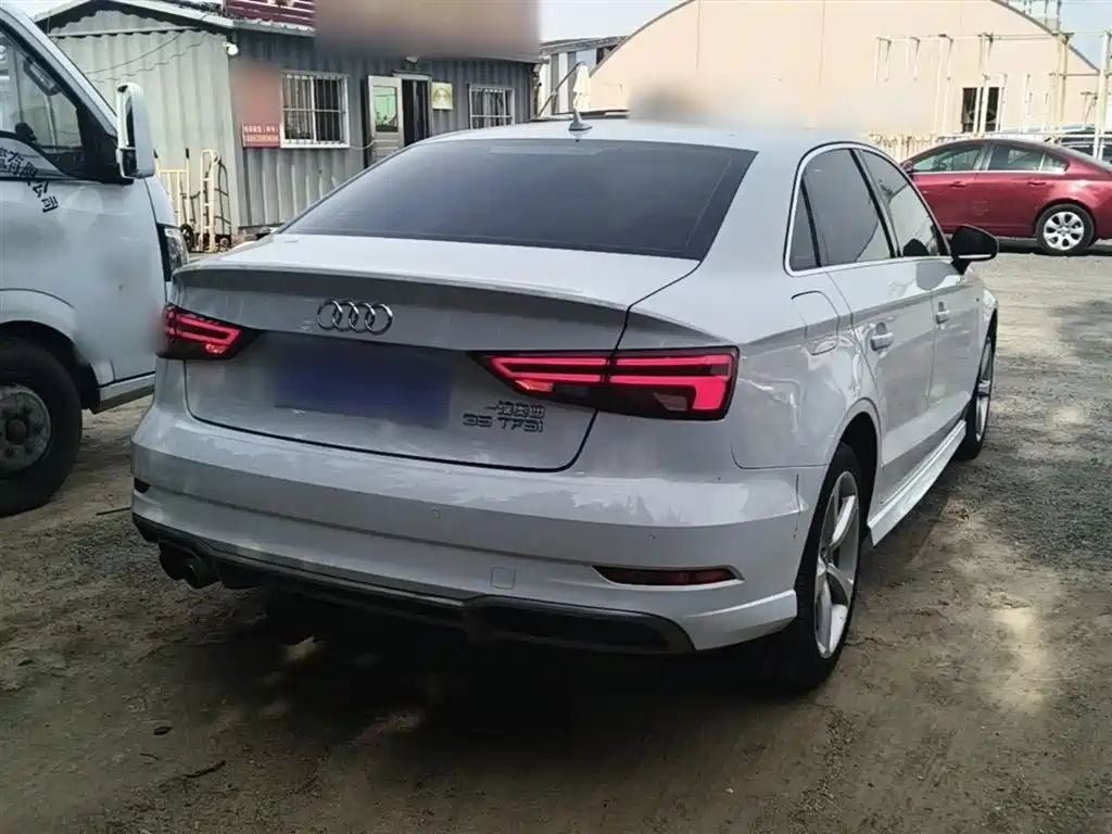 Audi A3 — фото 7