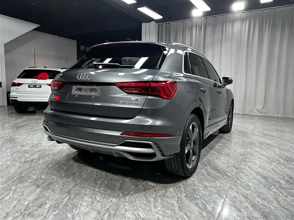 Audi Q3 — фото 4