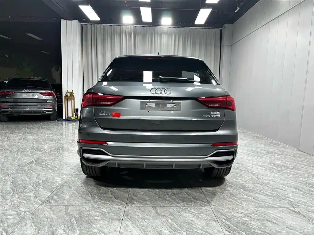 Audi Q3 — фото 5