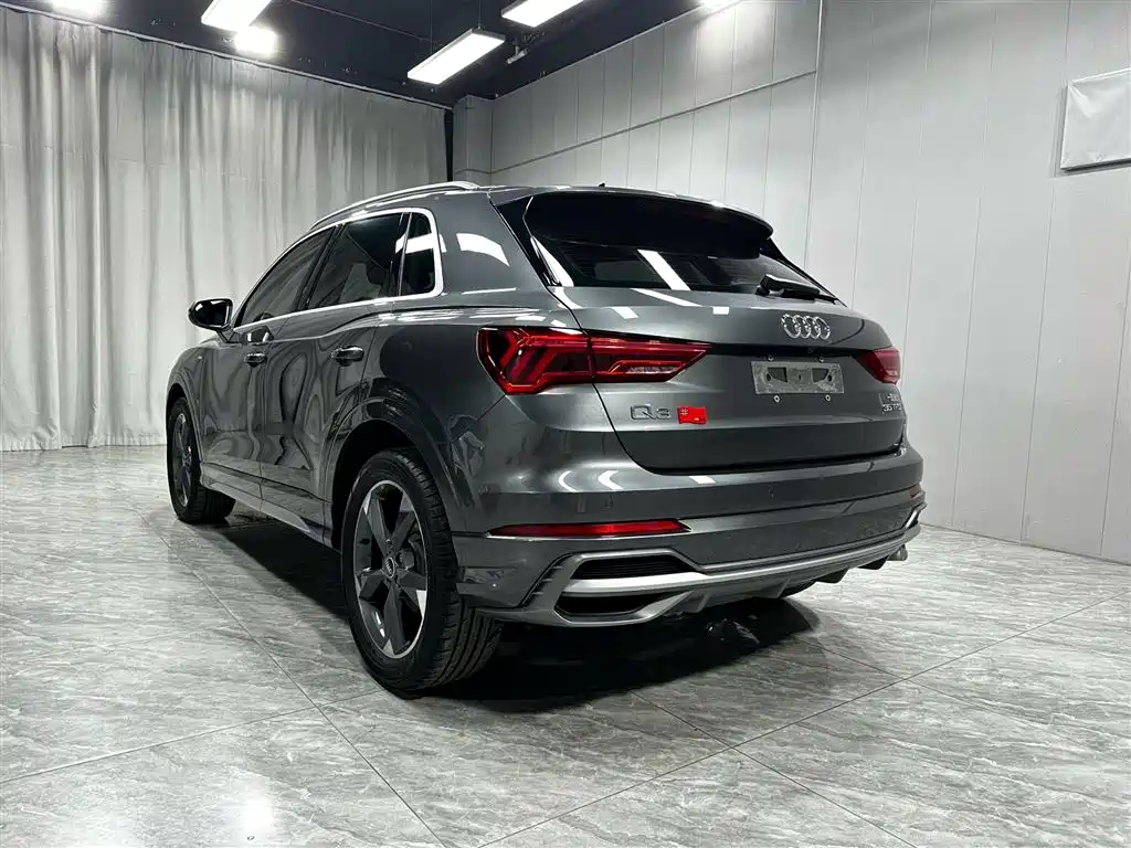 Audi Q3 — фото 6