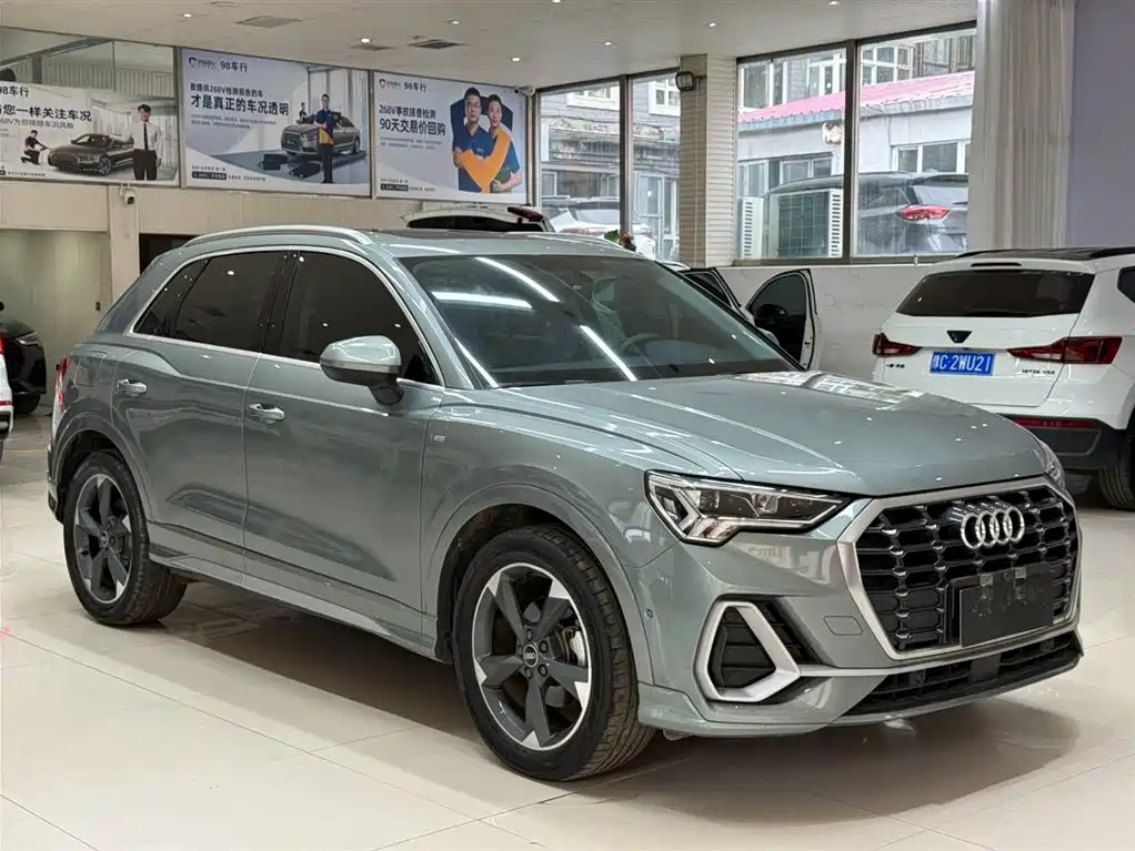 Audi Q3 — фото 3