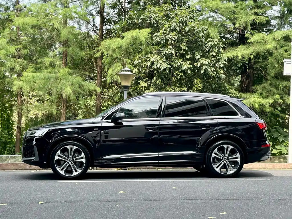 Audi Q7 — фото 4