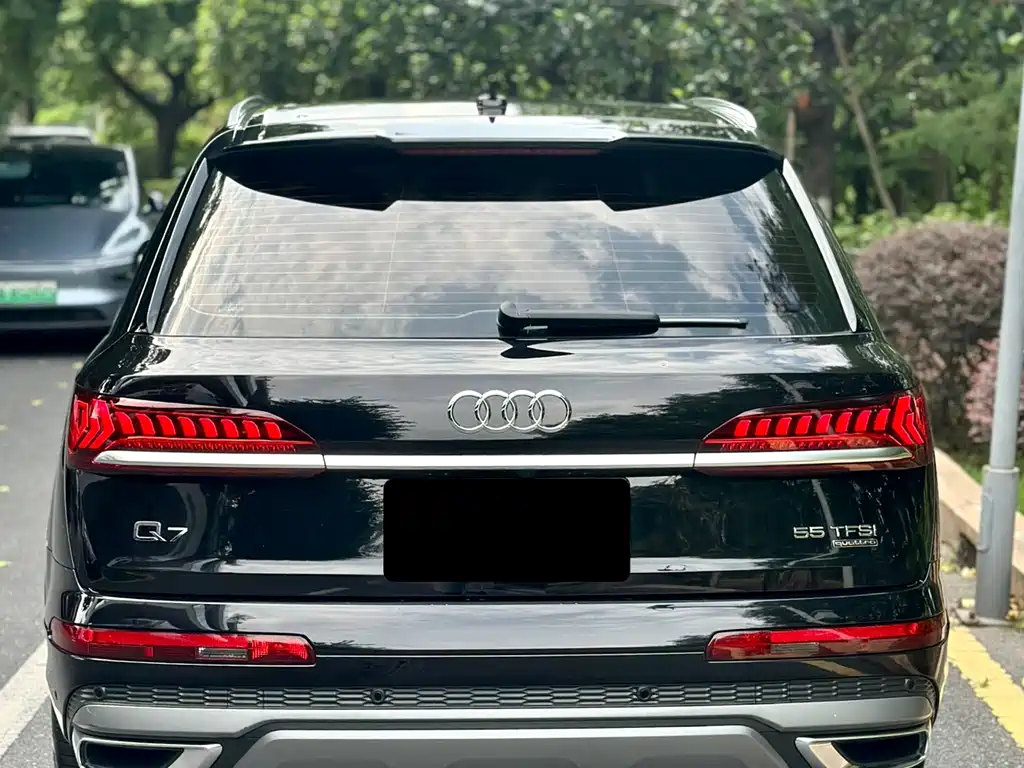 Audi Q7 — фото 6