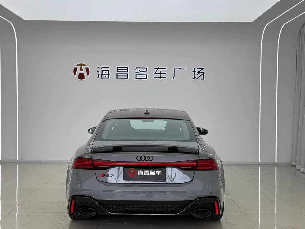 Audi RS 7 — фото 8