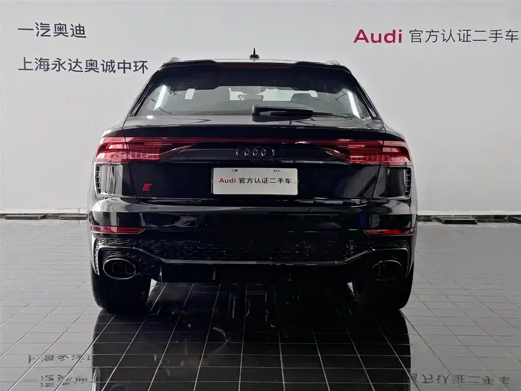 Audi RS Q8 — фото 4