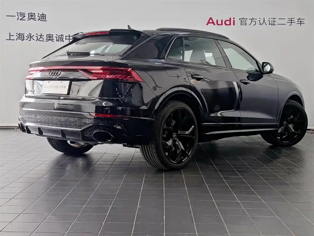 Audi RS Q8 — фото 5